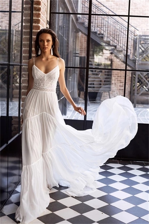Rish Bridal Bohemian Wedding Dresses Sexy Spaghetti Neck Lace Appliqued Bridal Gowns Robe de Mariee Boho Backless Country Wedding Dress