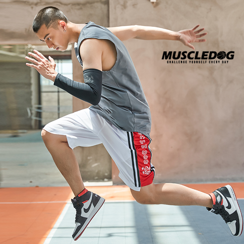 Muscle dog basketball shorts male summer breathable fast dry loose fit training five minutes pants competition sports ball pants, Black
Muscle dog basketball shorts male summer breathable fast dry loose fit training five minutes pants competition sports ball pants, Black