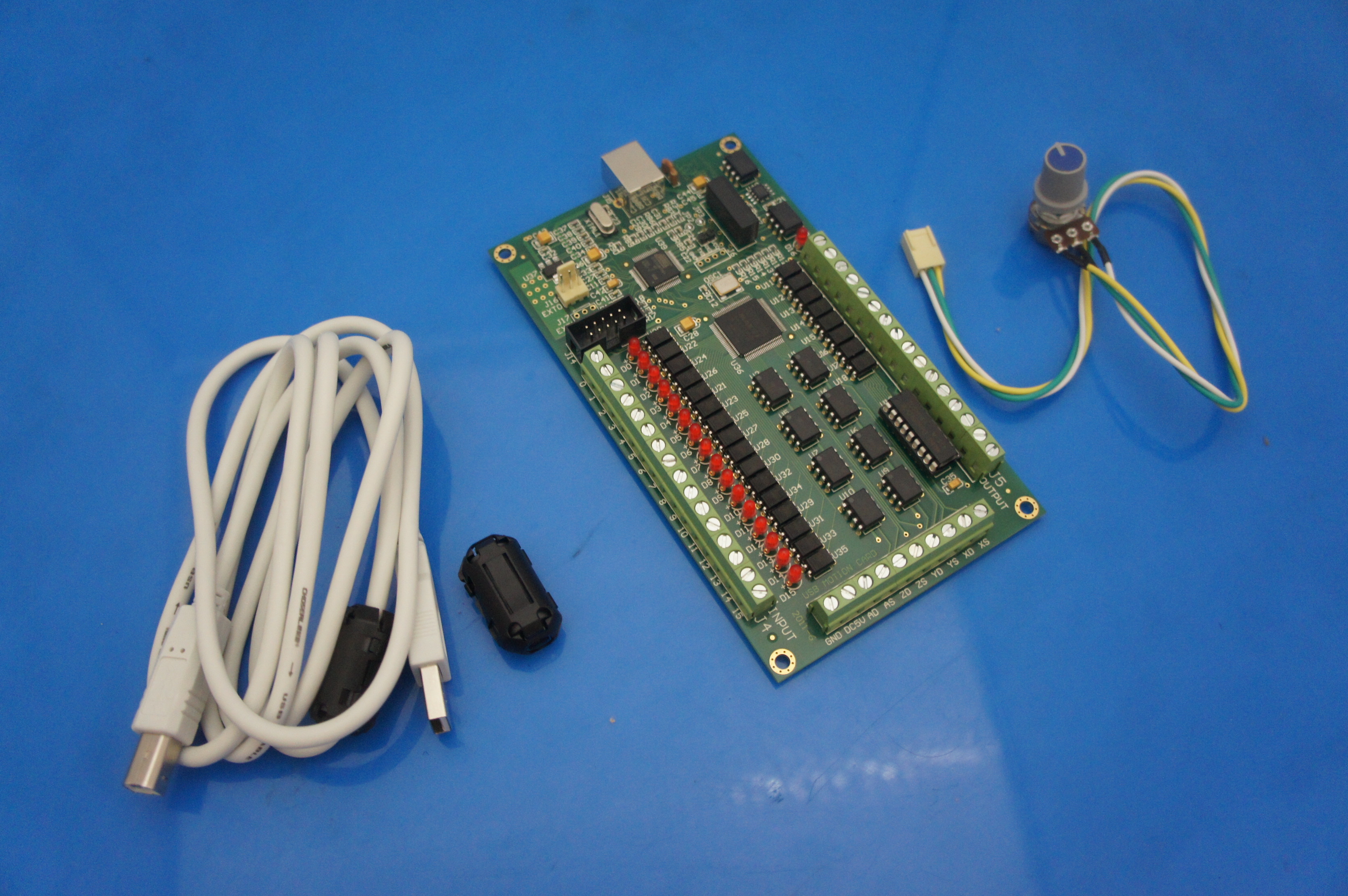 AKZ250 4 axis CNC Motion Controller USB Card Mach3 200KHz Breakout Board Interface