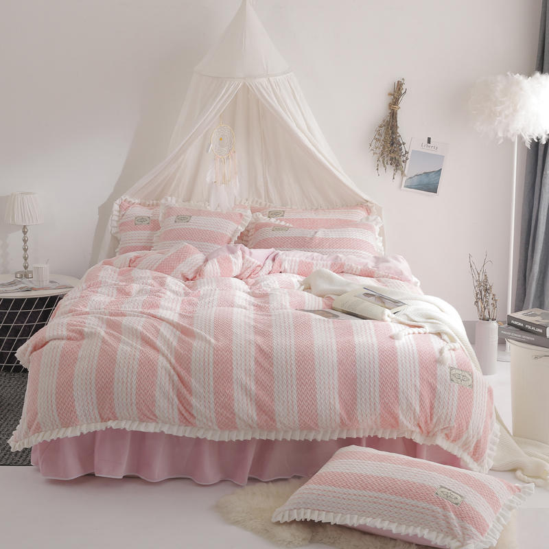 Luxury Velvet 3D Stripe Fleece Bedding Set Warm Flannel Ruffles Duvet Cover Bed Skirt Pillowcases Single Queen King size 3/4Pcs, Bhgz1
Luxury Velvet 3D Stripe Fleece Bedding Set Warm Flannel Ruffles Duvet Cover Bed Skirt Pillowcases Single Queen King size 3/4Pcs, Bhgz1
