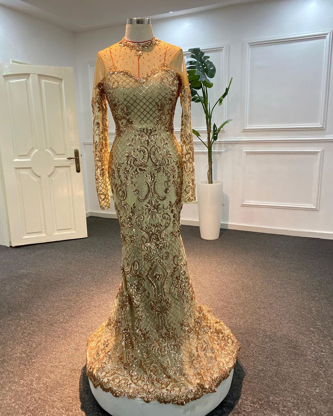2020 Arabic Aso Ebi Gold Mermaid Sexy Evening Dresses Sheer Neck Prom Dresses Long Sleeves Formal Party Seccond Reception Gowns ZJ054