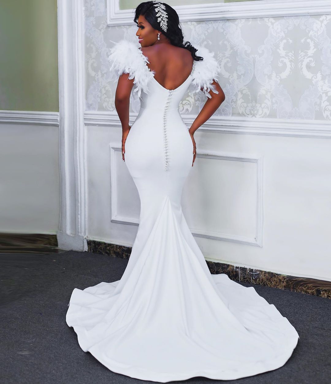 plus size arabic aso ebi feather crystals sexy wedding dresses deep vneck backless bridal dresses mermaid wedding gowns zj02t6