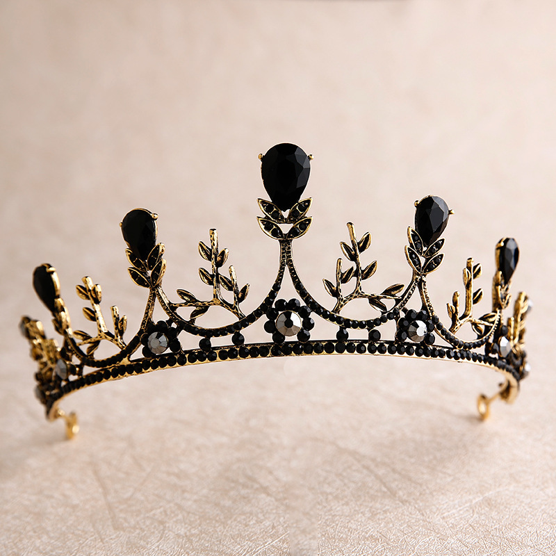 Complete Rock Black Crystal Crown Bride Headdress Wedding bridal hair Crown Accessories Y200727, White;golden
Complete Rock Black Crystal Crown Bride Headdress Wedding bridal hair Crown Accessories Y200727, White;golden