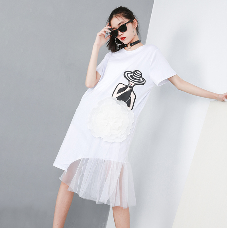 EAM New Spring Summer Round Neck Short Sleeve Black Pattern Printed Mesh Stitch Loose Dres Fashion JQ621 T200320