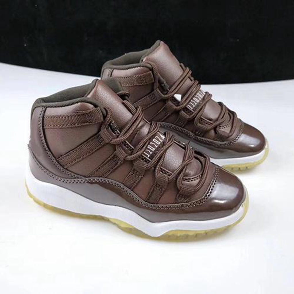Discount Kids XI Space Jam Basketball Shoes Big Children Boys Girls Preschool 72-10 Concord Bred Black Red White Sport Trainer 11 Sneakers, With box
Discount Kids XI Space Jam Basketball Shoes Big Children Boys Girls Preschool 72-10 Concord Bred Black Red White Sport Trainer 11 Sneakers, With box