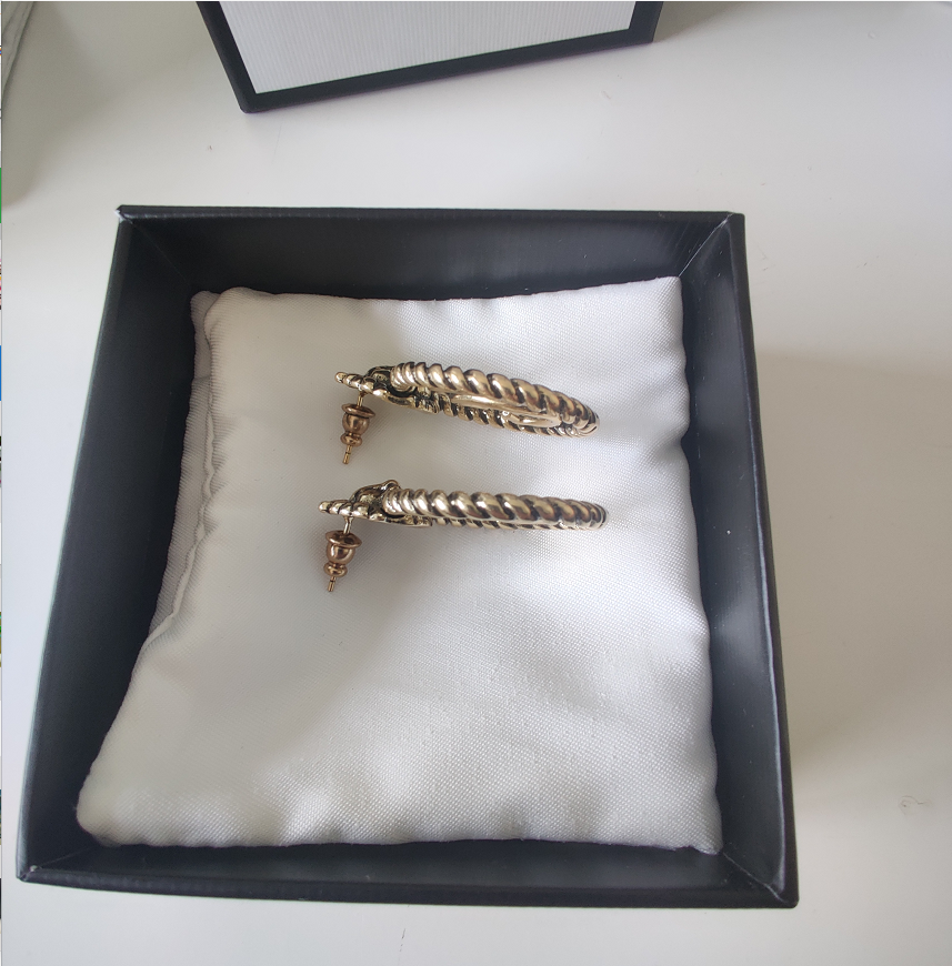 Man or Woman Earring Brass Material Earrings for Neutral Earrings Fashion Styling Classic Products Personalized Earrings
Man or Woman Earring Brass Material Earrings for Neutral Earrings Fashion Styling Classic Products Personalized Earrings