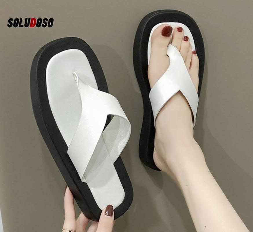 Breathable Woman Slippers Solid Color Wedges Summer Women Shoes Flat Slippers Outdoor Beach Flip Flops, Black
Breathable Woman Slippers Solid Color Wedges Summer Women Shoes Flat Slippers Outdoor Beach Flip Flops, Black
