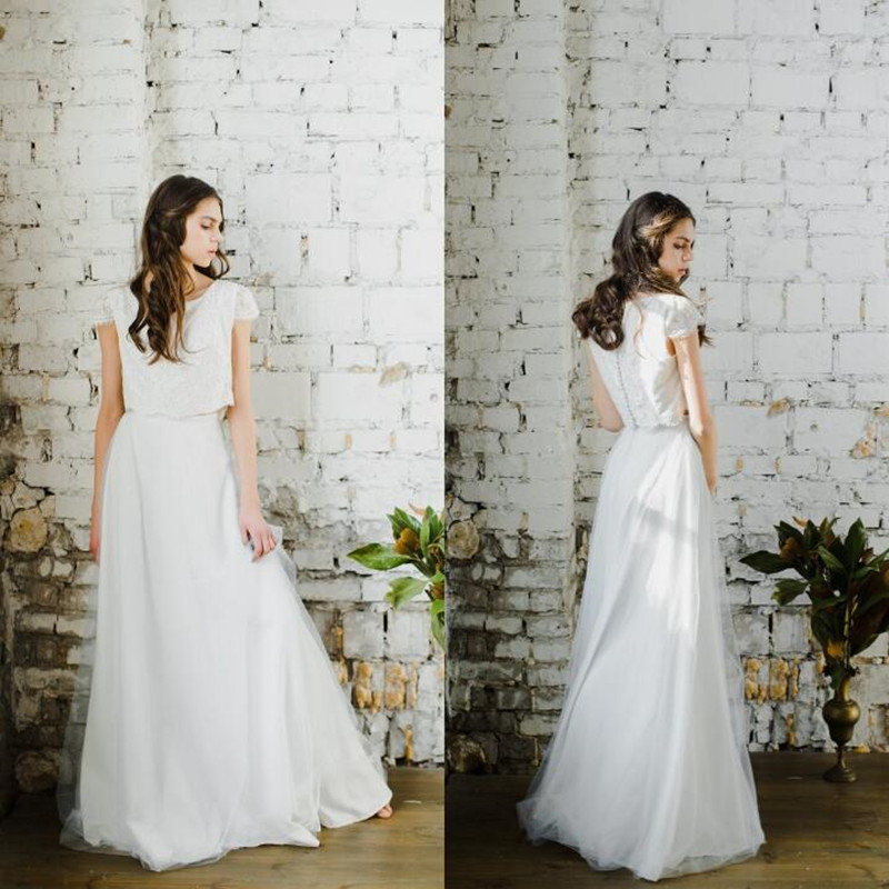 2021 A-Line Wedding Dresses Capped Sleeves Appliques Lace Bridal Gowns Custom Made Button Back Sweep Train Wedding Dress robes de mariée, Champagne 
2021 A-Line Wedding Dresses Capped Sleeves Appliques Lace Bridal Gowns Custom Made Button Back Sweep Train Wedding Dress robes de mariée, Champagne