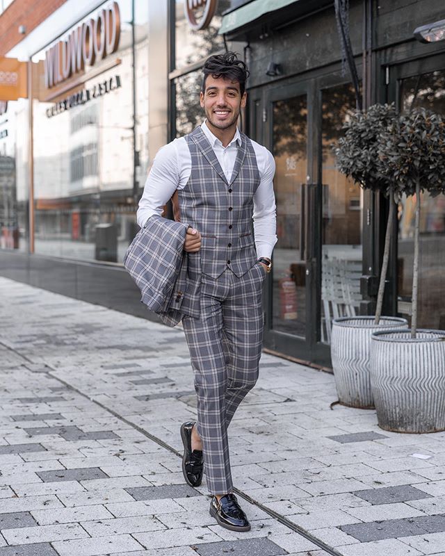 Hot Selling Check Plaid Mens Wedding Tuxedos Two Buttom Slim Fit Wear Business Party Prom Best Men Blazer Suits 3 Pieces Custom Made