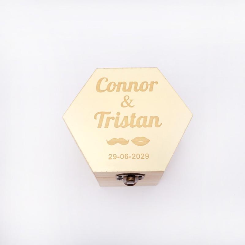 Beard & Lip Style Wedding Holder Jewelry Display Hexagon Shape Box With Mirror Cover Custom Name Party Candy Holder Decor
Beard & Lip Style Wedding Holder Jewelry Display Hexagon Shape Box With Mirror Cover Custom Name Party Candy Holder Decor