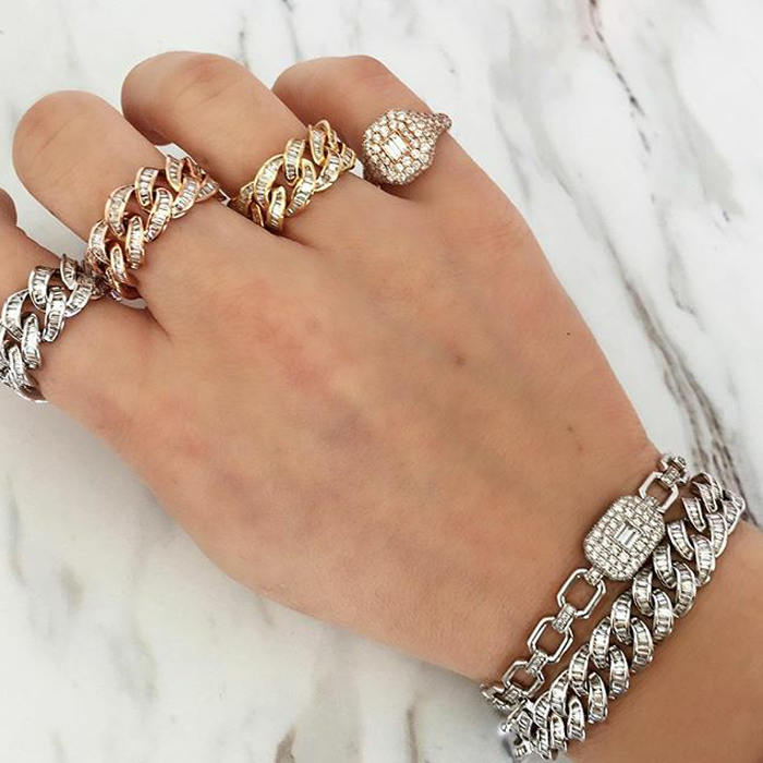 2020 Hip Hop Bling Bling Iced Out Miami cuban Chain two colors Bracelets For Men's Women fashion charm Jewelry
2020 Hip Hop Bling Bling Iced Out Miami cuban Chain two colors Bracelets For Men's Women fashion charm Jewelry