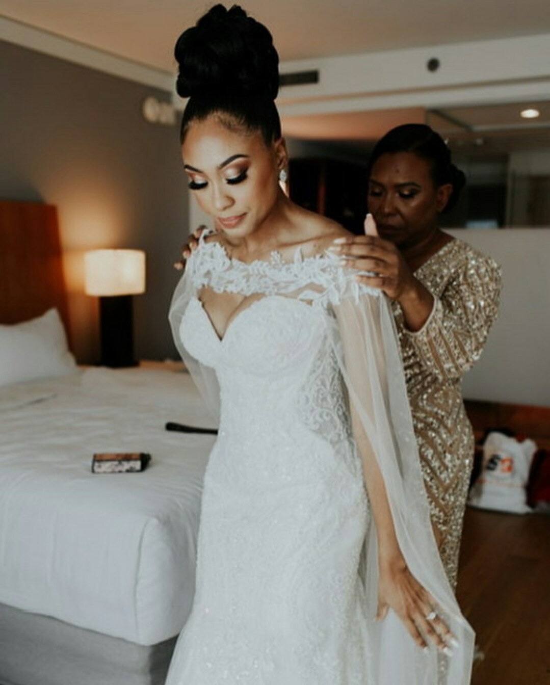 mermaid wedding dresses with wraps sweetheart sleeveless lace bridal gowns sweep train zpper back wedding dress robes de marie
