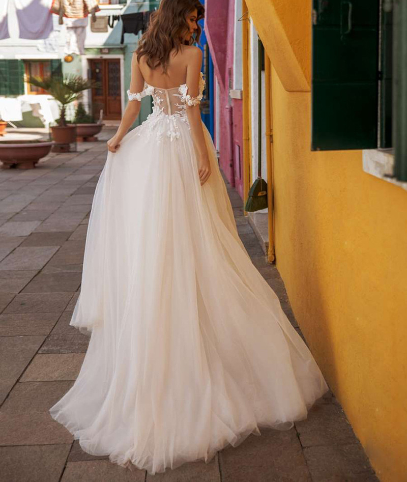 A Stylish Beaded Line Wedding Dresses Off The Shoulder Neck Appliqued Bridal Gowns Sweep Train Tulle Robe De Marie ppliqued
