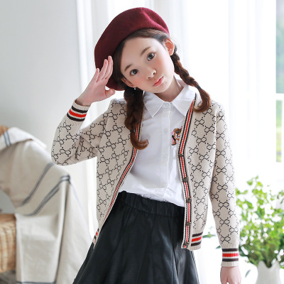 2020 Children Designer Cardigans Girls Casual Fashion Geometric Print Sweaters Girls Fashion Autumn Coat New Parent-child Knitted Cardigan, Khaki
2020 Children Designer Cardigans Girls Casual Fashion Geometric Print Sweaters Girls Fashion Autumn Coat New Parent-child Knitted Cardigan, Khaki