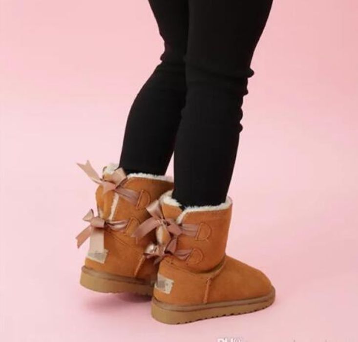 2020 Designer Kids Boots WGG Australian Snow Winter Boots Bailey Bow Children Girl Boy Triple Black Pink Khaki Ankle Booties 26-35 UN18
2020 Designer Kids Boots WGG Australian Snow Winter Boots Bailey Bow Children Girl Boy Triple Black Pink Khaki Ankle Booties 26-35 UN18
