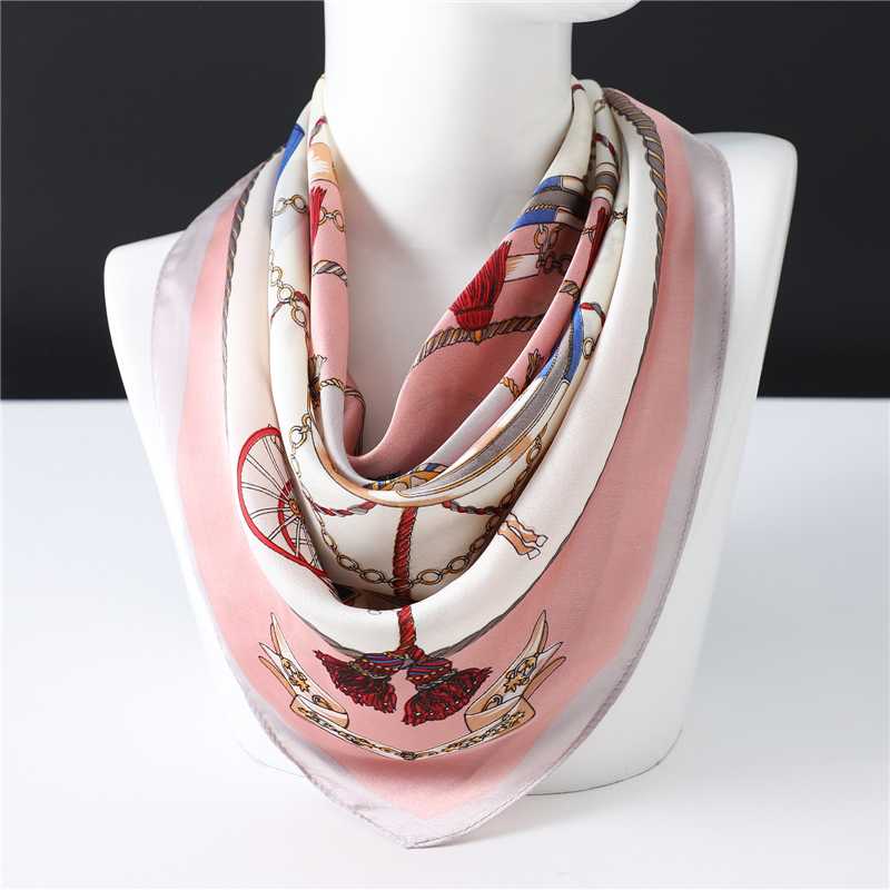 High Quality Silk Scarf Designer Shawls Carriage Chain Pattern Young Lady of Note Small Bandana Neck Scarves Women
High Quality Silk Scarf Designer Shawls Carriage Chain Pattern Young Lady of Note Small Bandana Neck Scarves Women