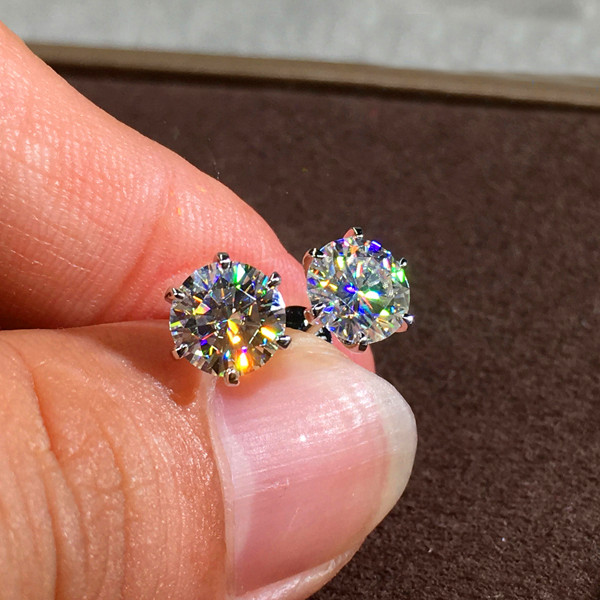 Stud Cute Female Ladies Small Round Earrings Brilliant Zircon Stone Weddiing Classic Party For Women
Stud Cute Female Ladies Small Round Earrings Brilliant Zircon Stone Weddiing Classic Party For Women