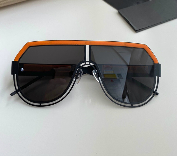 2020 new men sunglasses 2231 fashion big oval sunglasses coating grey and brown lens metal frame color plated frame UV400 lens top quality, White;black
2020 new men sunglasses 2231 fashion big oval sunglasses coating grey and brown lens metal frame color plated frame UV400 lens top quality, White;black