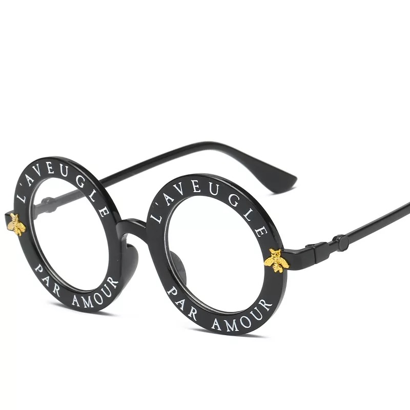 Round Fashion Sunglasses with English Letters Little Bee Sun Glasses for Men Women Brand Glasses Designer Male Female High quality 2020 new
Round Fashion Sunglasses with English Letters Little Bee Sun Glasses for Men Women Brand Glasses Designer Male Female High quality 2020 new