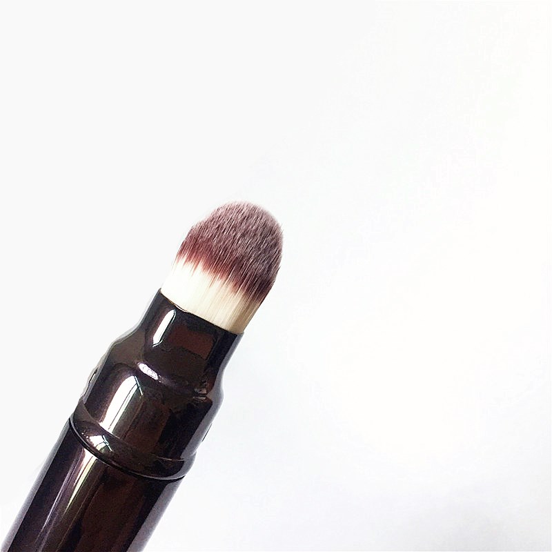 HG Retractable DoubleEnded Complexion Makeup Brush Soft portable foundation blush powder concealer Cosmetics Brush
HG Retractable DoubleEnded Complexion Makeup Brush Soft portable foundation blush powder concealer Cosmetics Brush