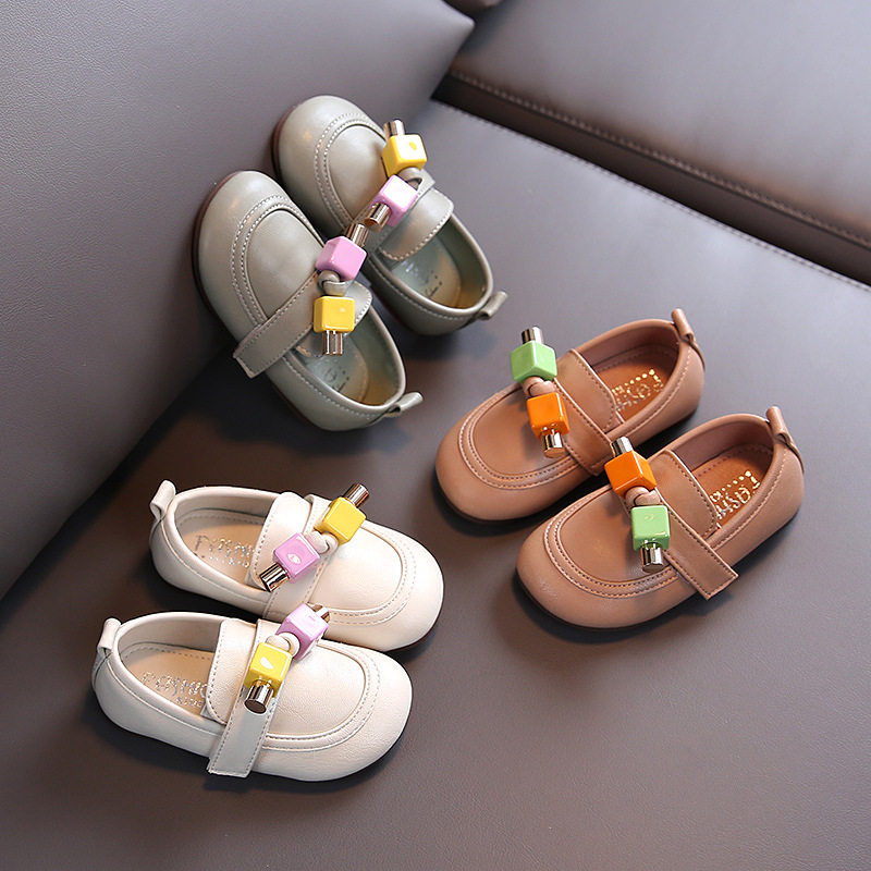 Autumn Baby Girls Leather Shoes Princess Leather Shoes Children's Soft Bottom Peas Children, Pink
Autumn Baby Girls Leather Shoes Princess Leather Shoes Children's Soft Bottom Peas Children, Pink