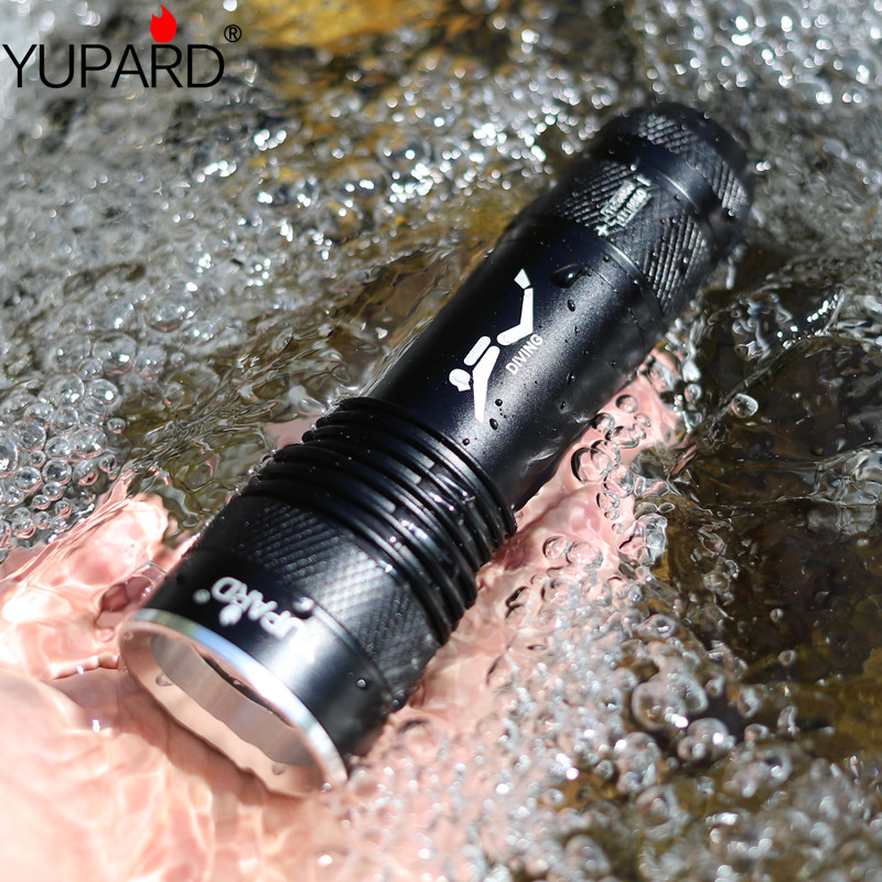 Multifunctional diving Underwater uv purple work light xml T6 L2 waterproof lanterna torch 26650 18650 Riding lamp
Multifunctional diving Underwater uv purple work light xml T6 L2 waterproof lanterna torch 26650 18650 Riding lamp