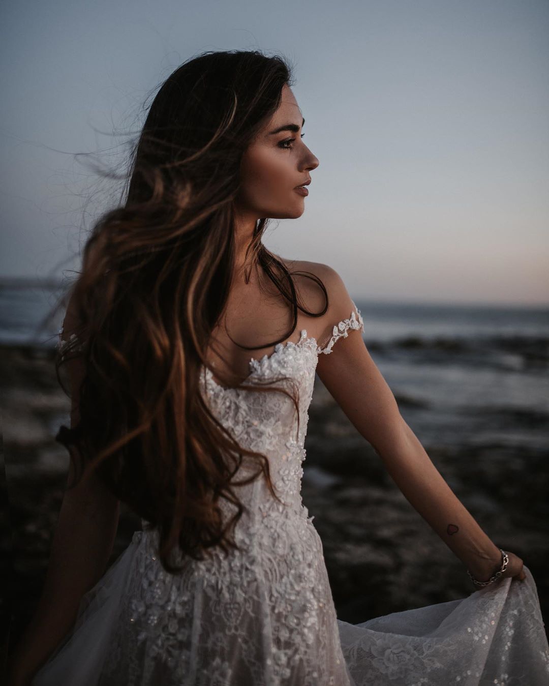 Beach Bohemian Wedding Dresses for Girls A Line Bride Bridal Gowns Plus Size Bride Lace Appliques V Neck Custom Made