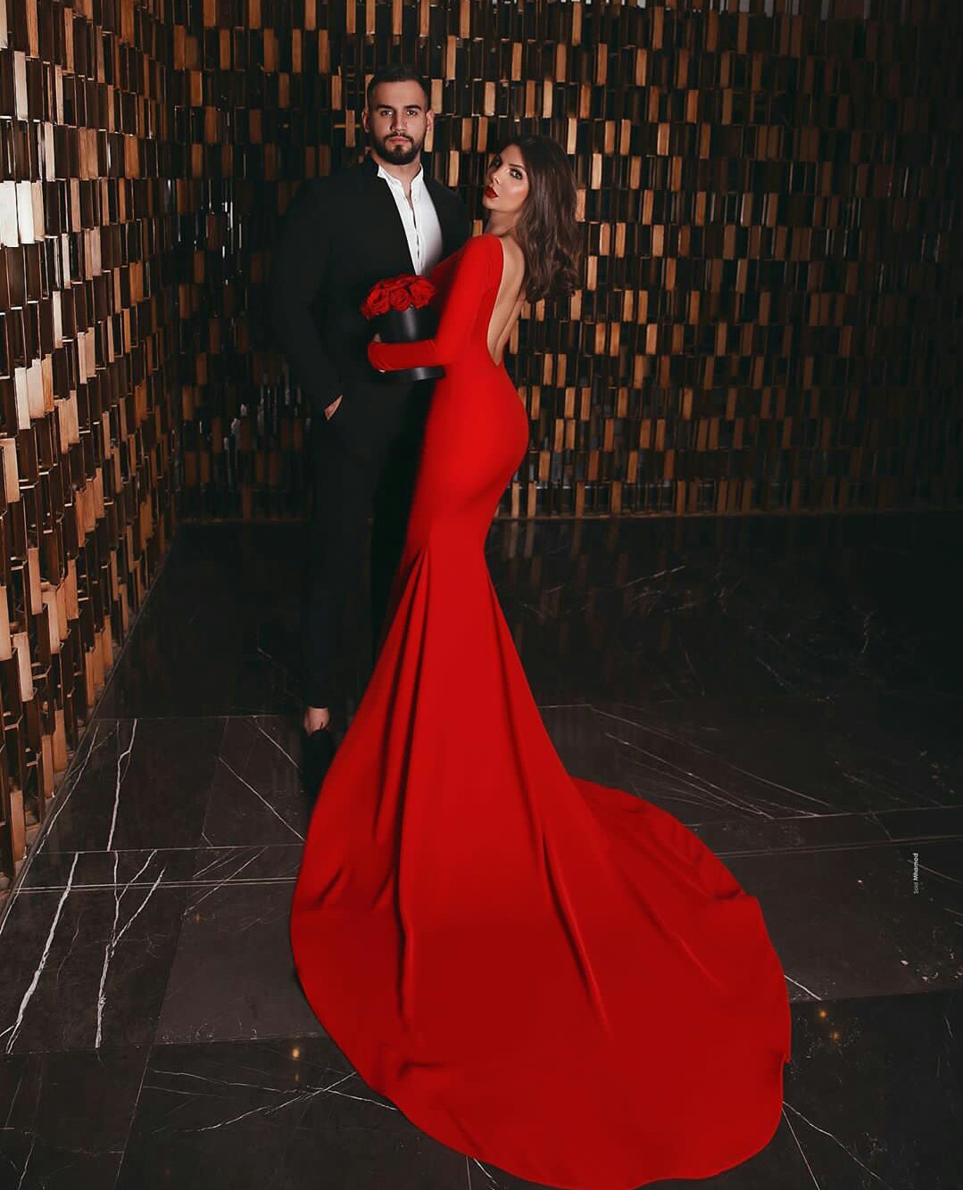 2020 Red Mermaid Wedding Dresses Beteau Sexy Backless Satin Wedding Gown Sweep Train Bridal Gown Vestidos De Novia