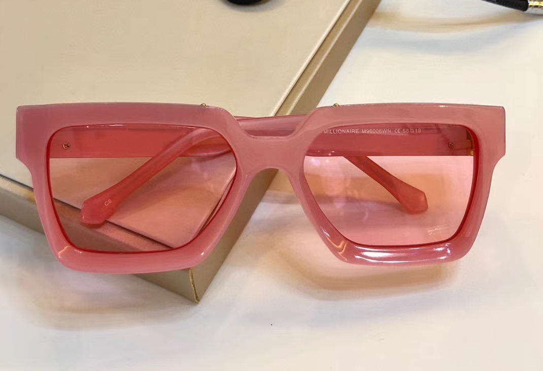 Gold Pink Square Millionaire Sunglasses 96006 unisex Fashion Sunglasses shades Sun Glasses S New with case, White;black
Gold Pink Square Millionaire Sunglasses 96006 unisex Fashion Sunglasses shades Sun Glasses S New with case, White;black