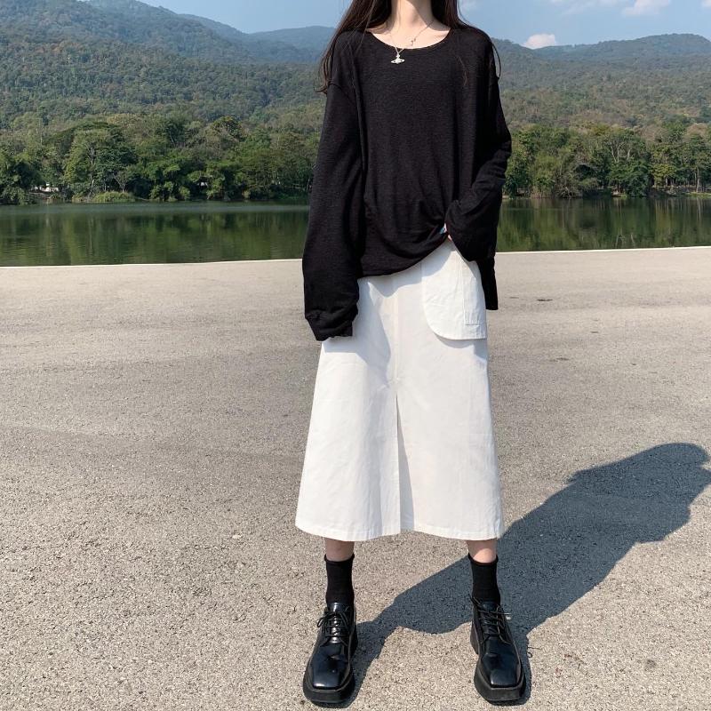 Korean Spring Summer New Solid Color Retro Front Slit Pocket High Waist Medium-Length Skirts Women Fashion Streetwear 2020, Black
Korean Spring Summer New Solid Color Retro Front Slit Pocket High Waist Medium-Length Skirts Women Fashion Streetwear 2020, Black