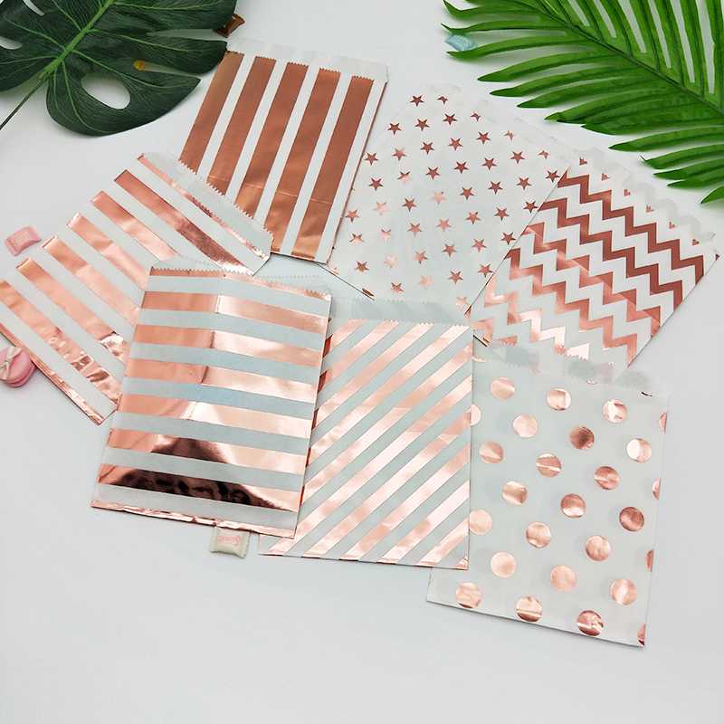 25pcs Gold Foil Star Paper Bags Wedding Favor Candy Bag Birthday Anniversary Giftwrapping Golden Stripe Gifts Packing Bag
25pcs Gold Foil Star Paper Bags Wedding Favor Candy Bag Birthday Anniversary Giftwrapping Golden Stripe Gifts Packing Bag