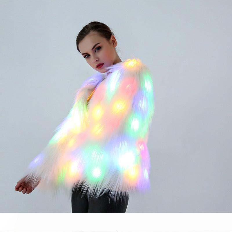 LED Luminous Women Faux Fur Outwear Winter Light Up Burning Glow Fluffy Sparking Rainbow LED Costume jacket for Dance Show Christmas Party
LED Luminous Women Faux Fur Outwear Winter Light Up Burning Glow Fluffy Sparking Rainbow LED Costume jacket for Dance Show Christmas Party