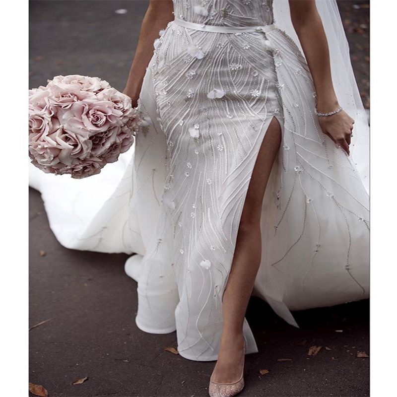 Newest Hand Made Flower Wedding Dresses A Line With Detachable Train Beaded Appliqued Lace Wedding Dress High-split Beach Robes De Mariée