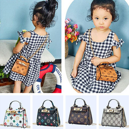 Kids PU Leather Purse Girls Designer Handbag Crossbody Chain Bags Fanny Pack Shoulder Messenger Bags Totes Children Princess Party LY8033
Kids PU Leather Purse Girls Designer Handbag Crossbody Chain Bags Fanny Pack Shoulder Messenger Bags Totes Children Princess Party LY8033
