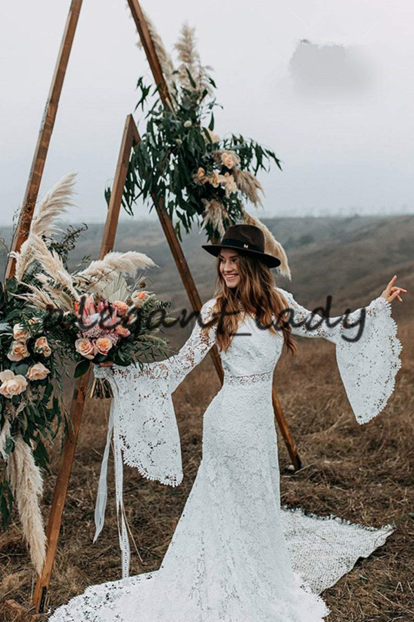 French Macrame Lace Wedding Dresses with Long Bell Sleeves 2023 V-neck Backless Bohemain Country Beach Hippie Bride Dress