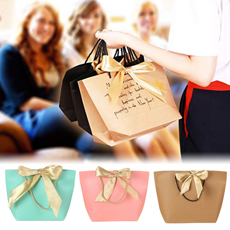 5Pcs Large Size Present Box For Pajamas Clothes Books Packaging Gold Handle Paper Box Bags Kraft Paper Gift Bag With Handle Deco
5Pcs Large Size Present Box For Pajamas Clothes Books Packaging Gold Handle Paper Box Bags Kraft Paper Gift Bag With Handle Deco