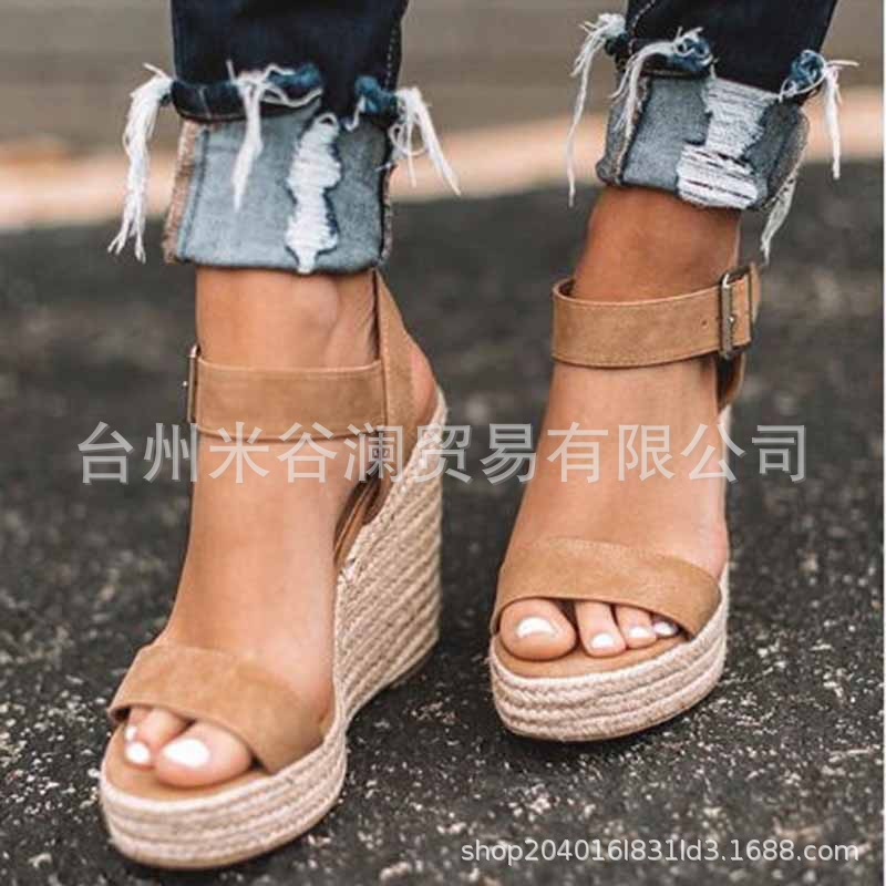 hot style in the summer of 2020 the European and American high-heeled wedge leopard sandals ms twine knitting big yards, Black
hot style in the summer of 2020 the European and American high-heeled wedge leopard sandals ms twine knitting big yards, Black
