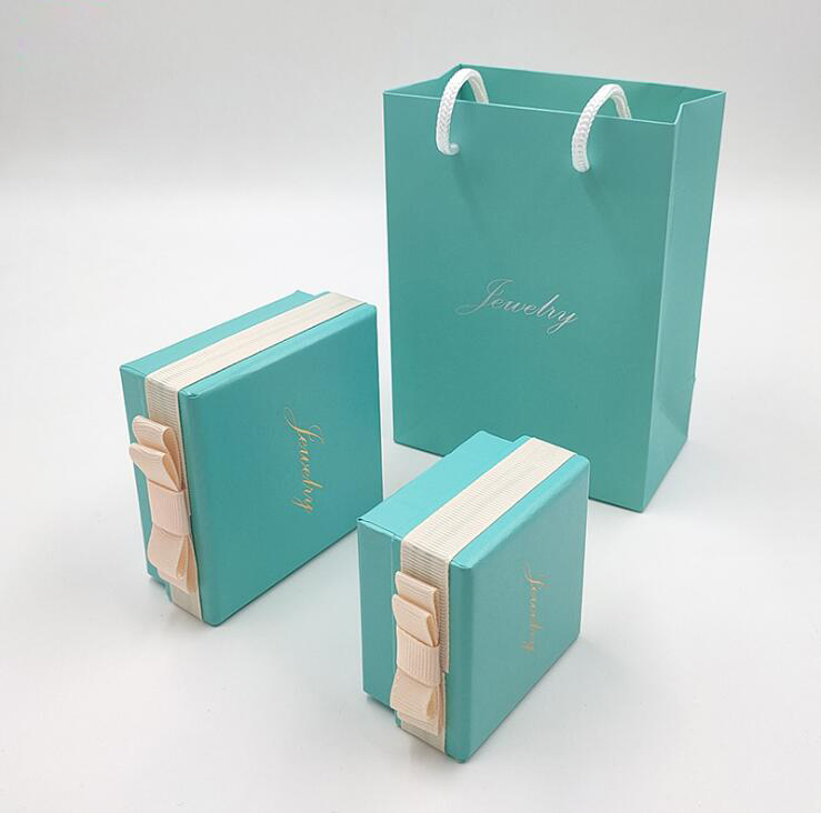 Super Quality Fashion Jewelry Boxes Packaging Set For Charms Necklaces Earrings Sier Rings Original Blue Box Womens Gift Bags Free shipping