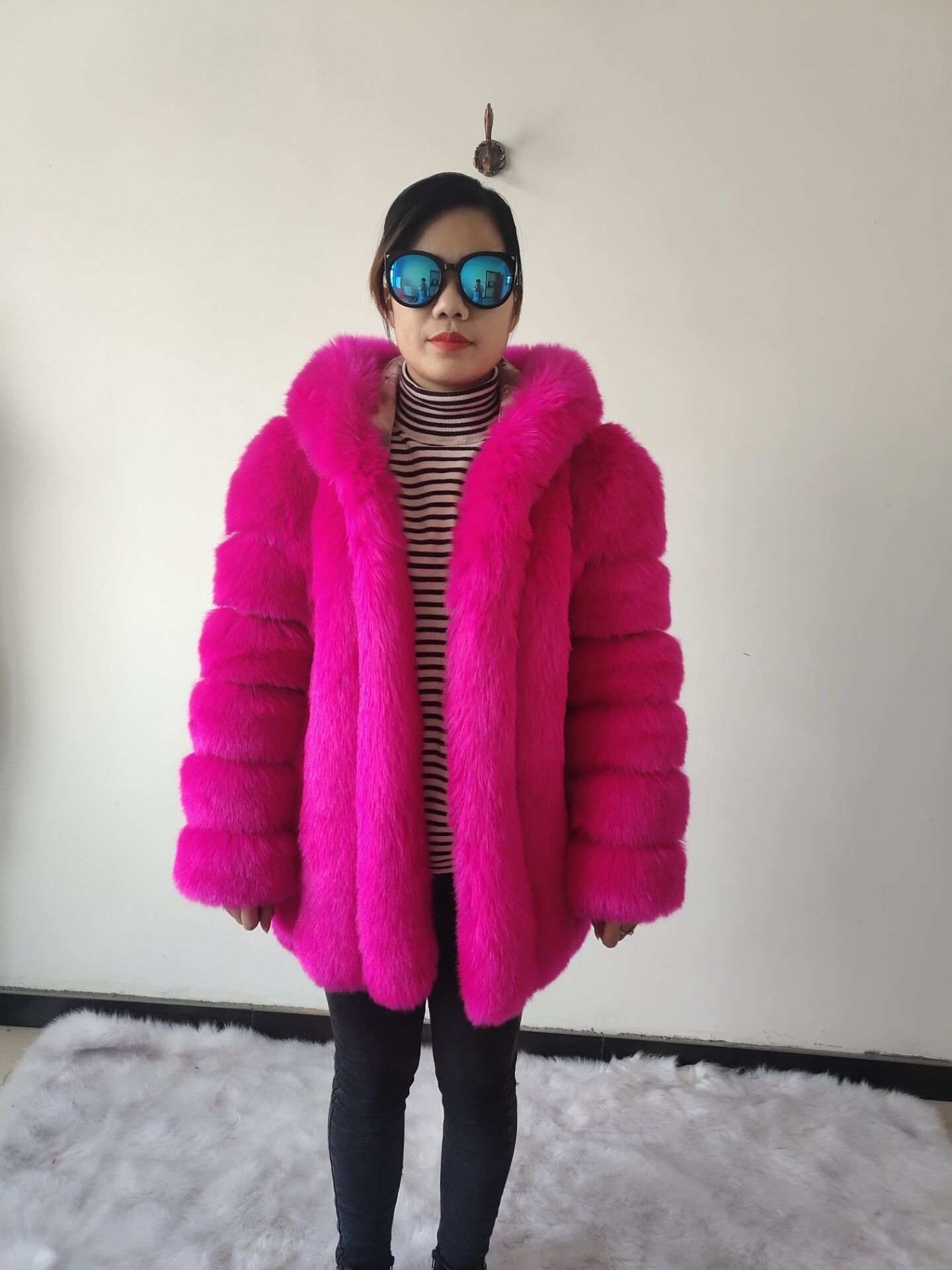 Factory Coat Women Winter Fashion Artificial Hooded Coats Overcoat Female Faux Fur Jacket T200507