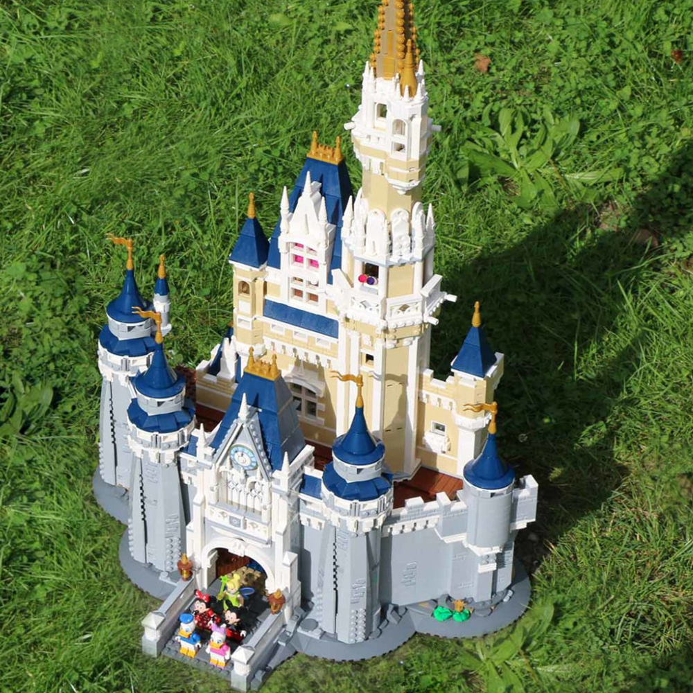 LEPIN Block 16008 Movie Creator The Princess Castle Building Blocks Model Kit 4080Pcs Bricks 71040 Education Toys
LEPIN Block 16008 Movie Creator The Princess Castle Building Blocks Model Kit 4080Pcs Bricks 71040 Education Toys