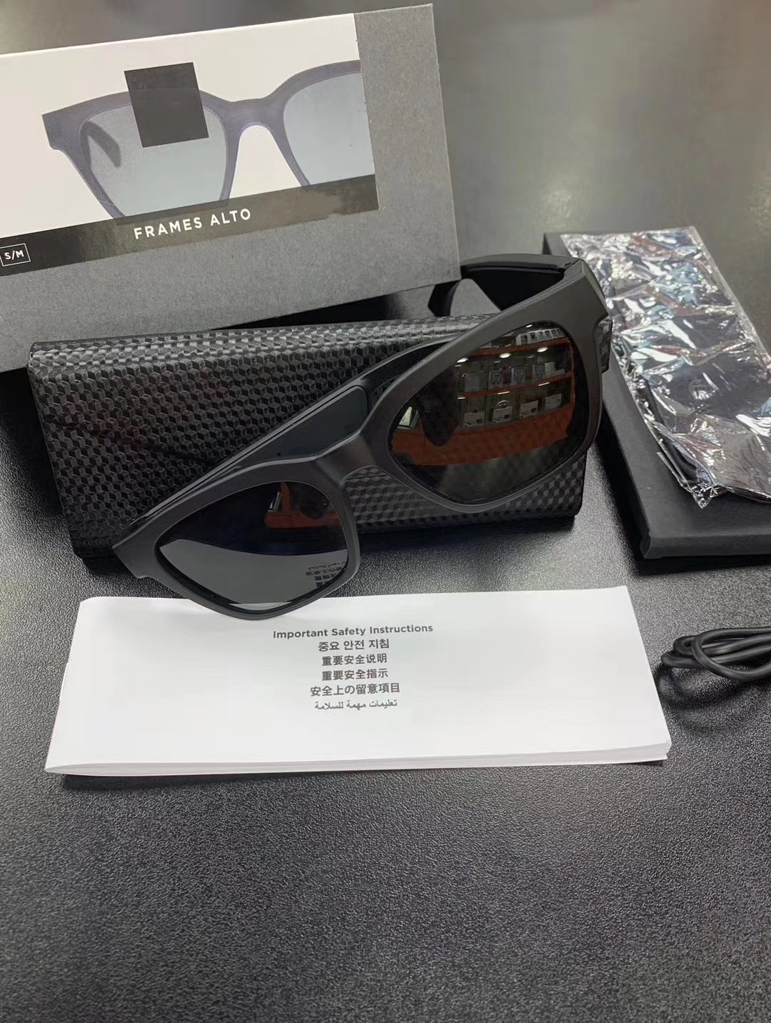 Smart Sunglasses Frames Alto Smart Glasses Bluetooth Wireless Earphones Audio Sunglasses Bluetooth Connectivity With Microphone Music Bass
Smart Sunglasses Frames Alto Smart Glasses Bluetooth Wireless Earphones Audio Sunglasses Bluetooth Connectivity With Microphone Music Bass