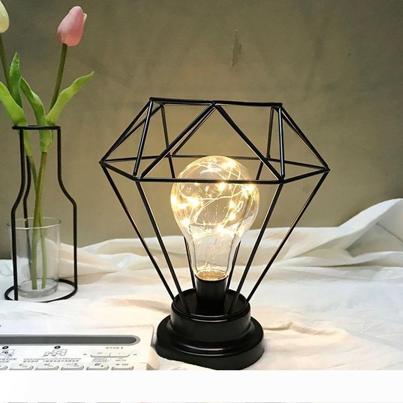 Modern Romantic Wrought Iron LED Desk Lamp Geometric Shape Bedside Decorative Night Light Pendulum Modeling Light Wedding Decor 10108
Modern Romantic Wrought Iron LED Desk Lamp Geometric Shape Bedside Decorative Night Light Pendulum Modeling Light Wedding Decor 10108