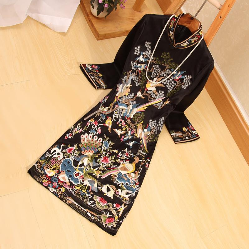 The new autumn Chinese style Retro embroidery stand collar cheongsam Slim wedding plus size party dress -3XL, Black
The new autumn Chinese style Retro embroidery stand collar cheongsam Slim wedding plus size party dress -3XL, Black