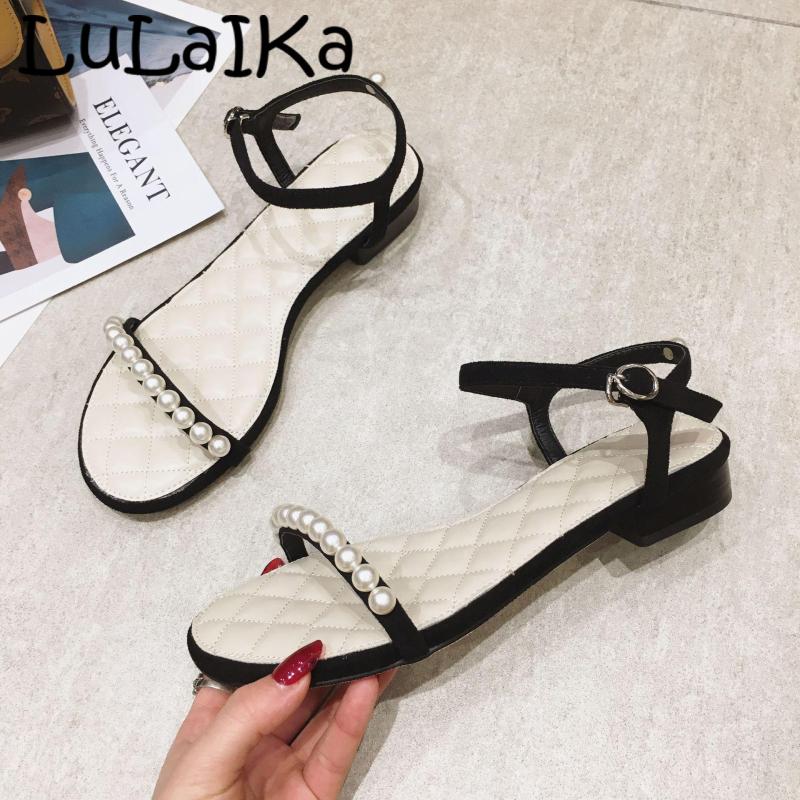 2020 new summer fashion flat buckle strap casual sandals beach shoes pearls flip-flops ladies vacation Zapatos De Mujer, Black
2020 new summer fashion flat buckle strap casual sandals beach shoes pearls flip-flops ladies vacation Zapatos De Mujer, Black