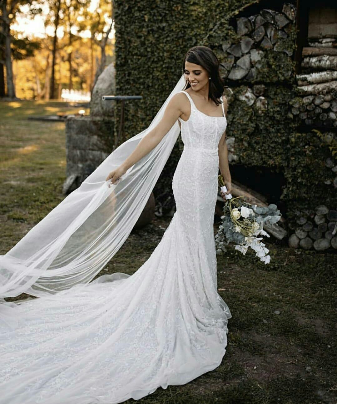 Elegant Mermaid Wedding Dresses Spaghetti Neck Lace Appliques Bridal Gowns Sweep Train Beach robes de soirée Wedding Dress