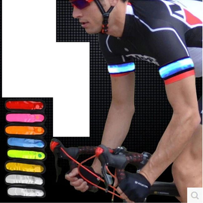 

Luminous Arm Wrist Straps LED Glow Safety Cycling Wristbands Strap Running Bracelet Flashing Ankle Strap Manguitos Ciclismo, Red
