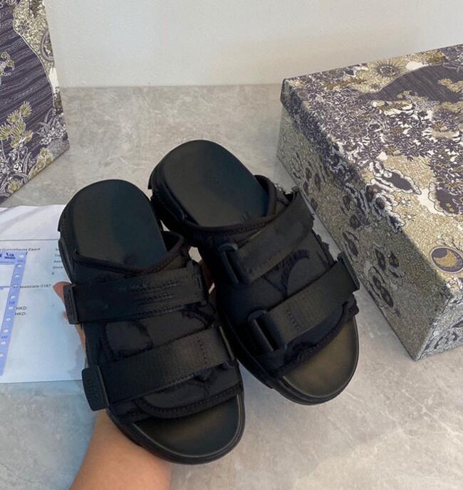 Summer Style Classic Women Sport Slippers With Special Custom Made Materials Nylon Ribbon & Thick Bottoms Beach Slides,Cheap&Fine Slippers, Black
Summer Style Classic Women Sport Slippers With Special Custom Made Materials Nylon Ribbon & Thick Bottoms Beach Slides,Cheap&Fine Slippers, Black