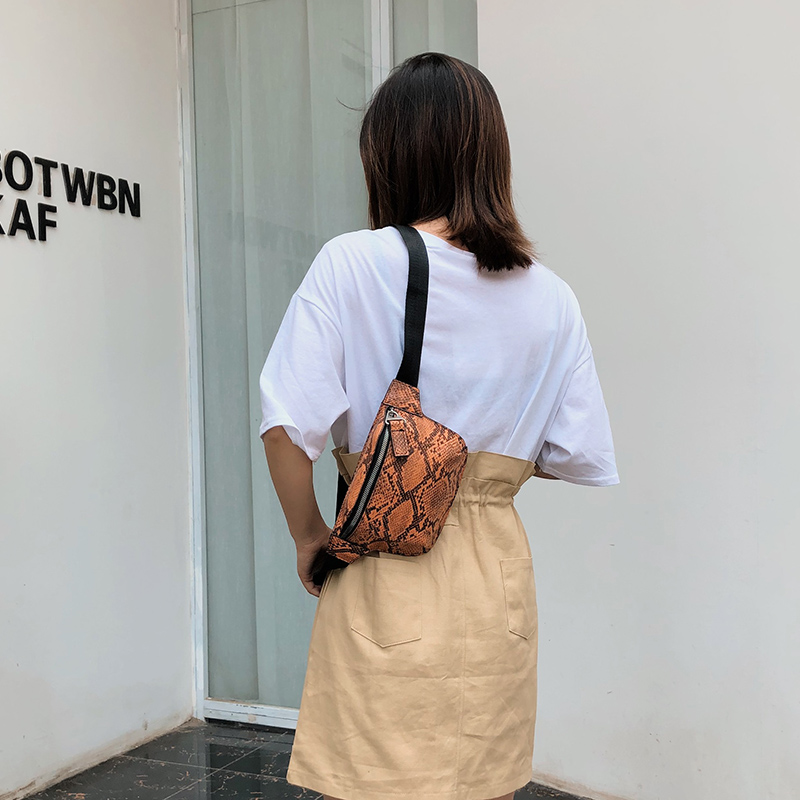 Snake Pattern Women Fany Pack Female Luxury Designer Waist Bag Fashion Crossbody Chest Bags Leopard Banana Belt Bag Phone Purse
Snake Pattern Women Fany Pack Female Luxury Designer Waist Bag Fashion Crossbody Chest Bags Leopard Banana Belt Bag Phone Purse