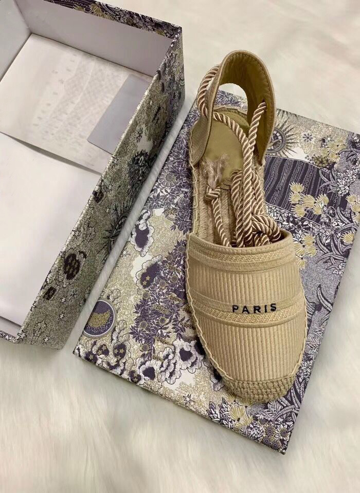 designer platform casual Sandals summer fashion Alphabet fisherman shoes luxury woman shoe Hemp rope grass woven Baotou sandals size 35-42, Blue
designer platform casual Sandals summer fashion Alphabet fisherman shoes luxury woman shoe Hemp rope grass woven Baotou sandals size 35-42, Blue