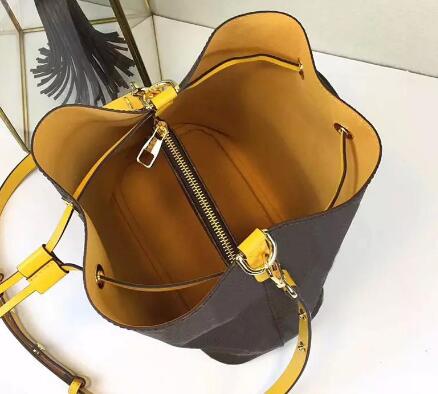 Fashion Bucket bag Famous Shoulder Bag Tote Presbyopic Shopping Purse Messenger Bag Neonoe, Red
Fashion Bucket bag Famous Shoulder Bag Tote Presbyopic Shopping Purse Messenger Bag Neonoe, Red